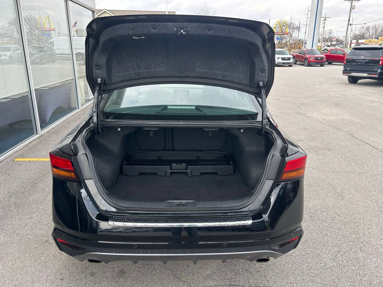 Used 2022 Nissan Altima 2.5 SR AWD/4WD image 7