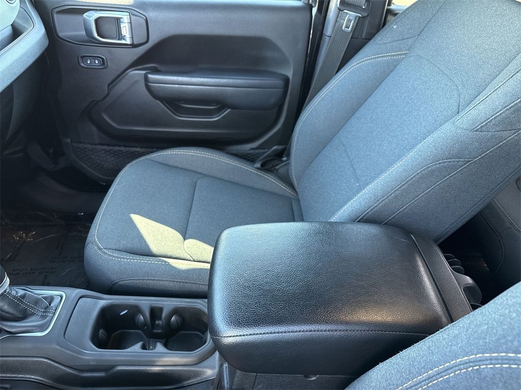 Used 2024 Jeep Wrangler Sport S image 21