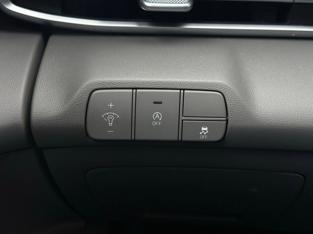 Used 2024 Hyundai Elantra SE image 18