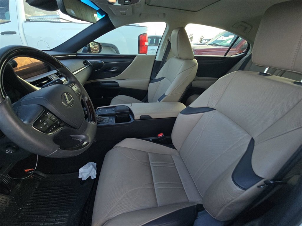 Used 2020 Lexus ES 350 Luxury w/ Accessory Package 2 image 14
