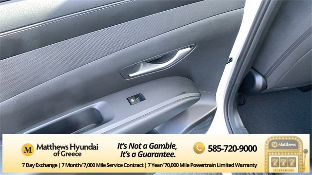 Certified 2025 Hyundai Tucson SE image 17