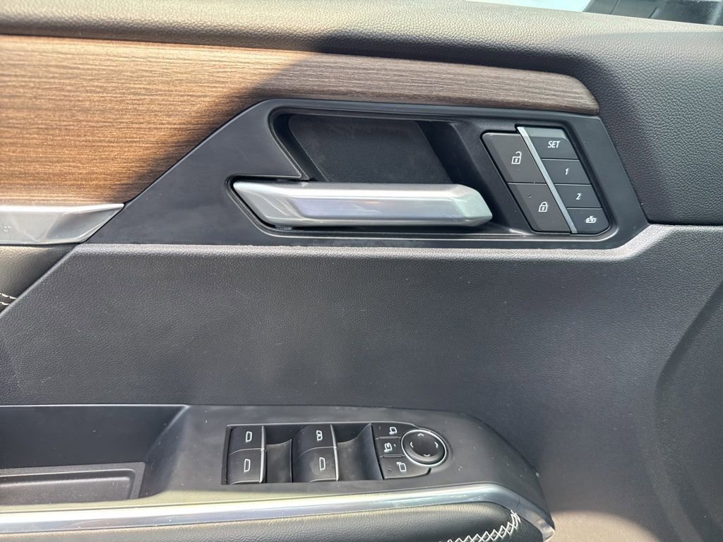 Used 2025 GMC Acadia Denali w/ LPO, Floor Liner Package image 20