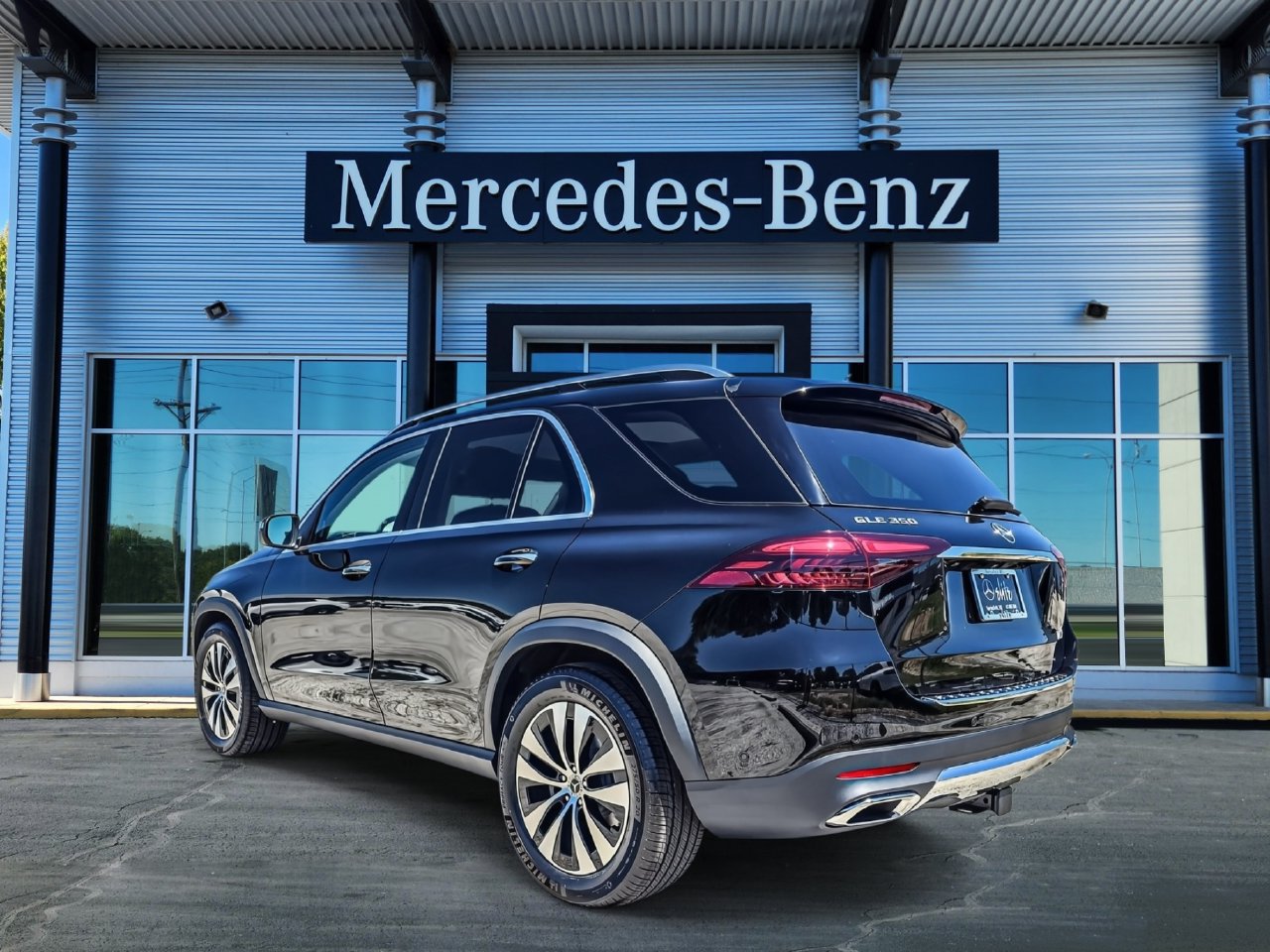 New 2026 Mercedes-Benz GLE 350 4MATIC image 4