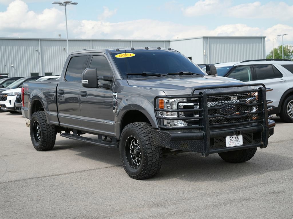 Used 2021 Ford F250 XLT w/ XLT Value Package AWD/4WD image 3