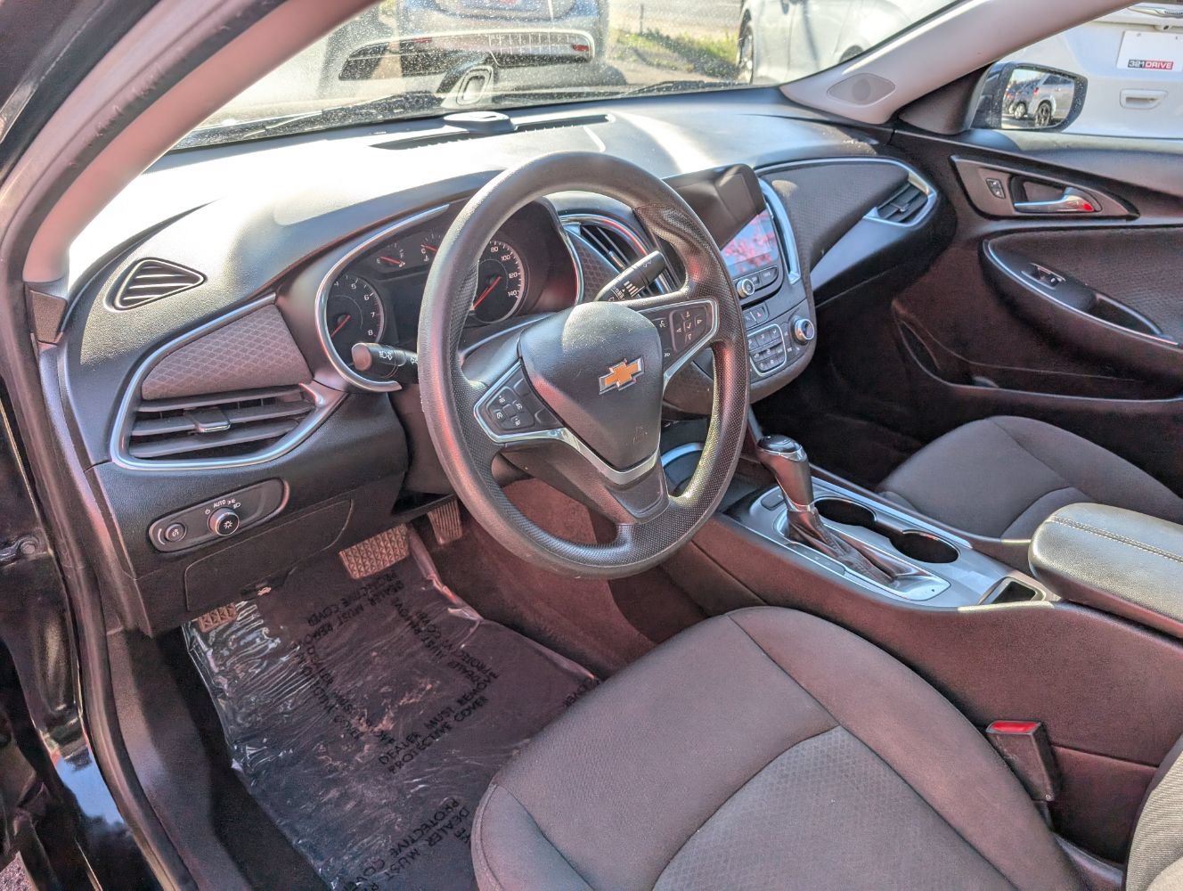 Used 2020 Chevrolet Malibu LT FWD image 12
