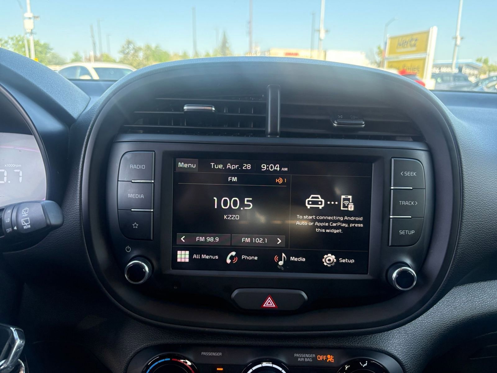 Used 2025 Kia Soul LX w/ LX Technology Package FWD image 20
