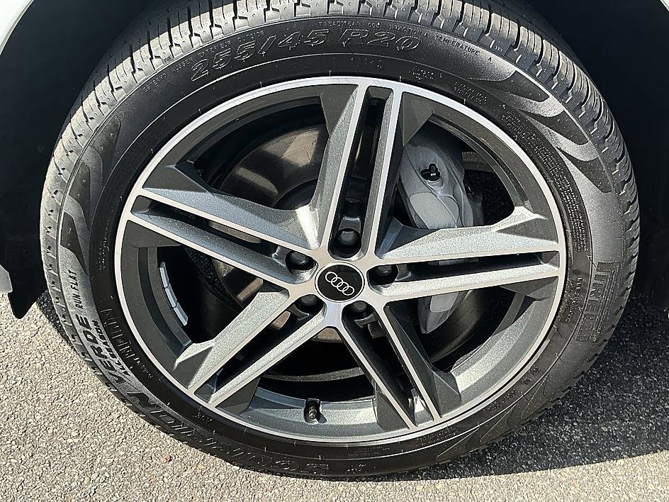 Used 2025 Audi Q5 e Premium image 9