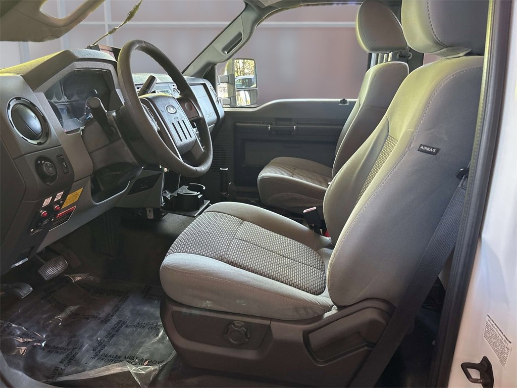 Used 2012 Ford F550 2WD Regular Cab Super Duty w/ PWR Equipment Group image 5
