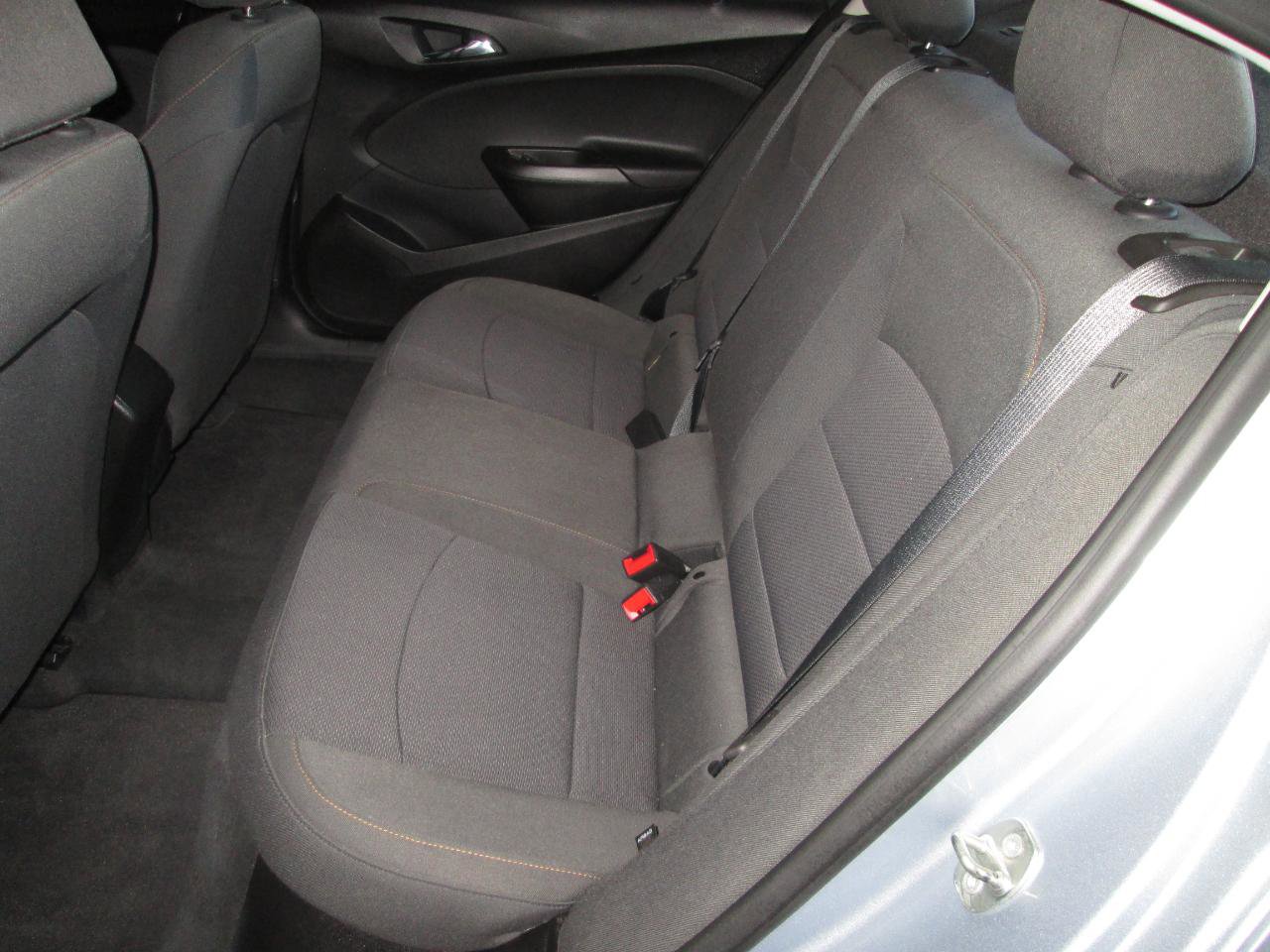 Used 2018 Chevrolet Cruze LS image 26