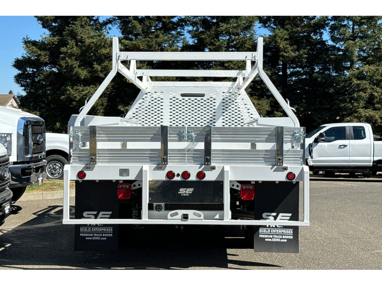 New 2024 Ford F550 2WD Regular Cab Super Duty image 5