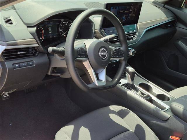 New 2026 Nissan Altima 2.5 SV w/ SV Special Edition Package FWD image 3