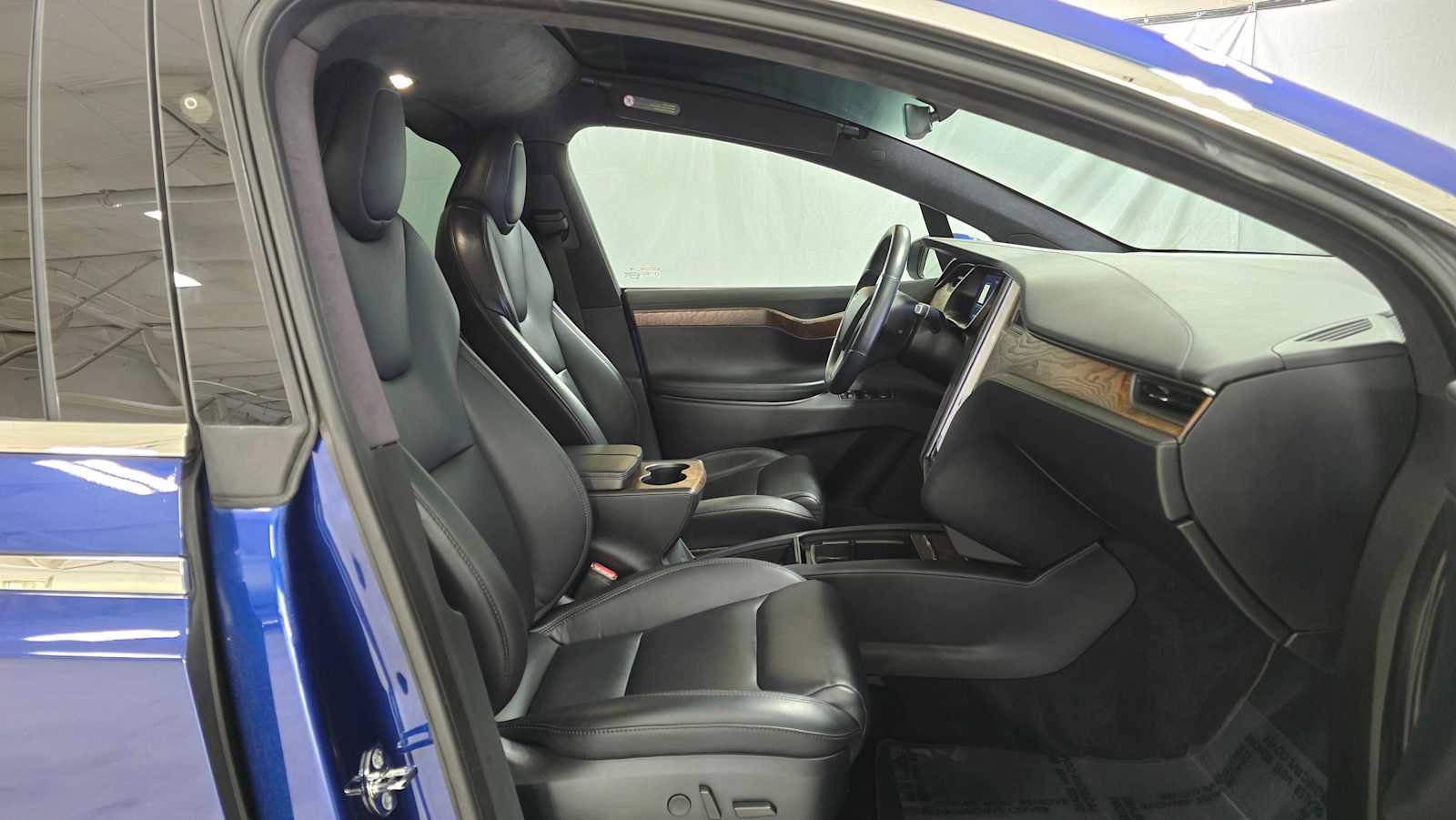 Used 2020 Tesla Model X Long Range image 10