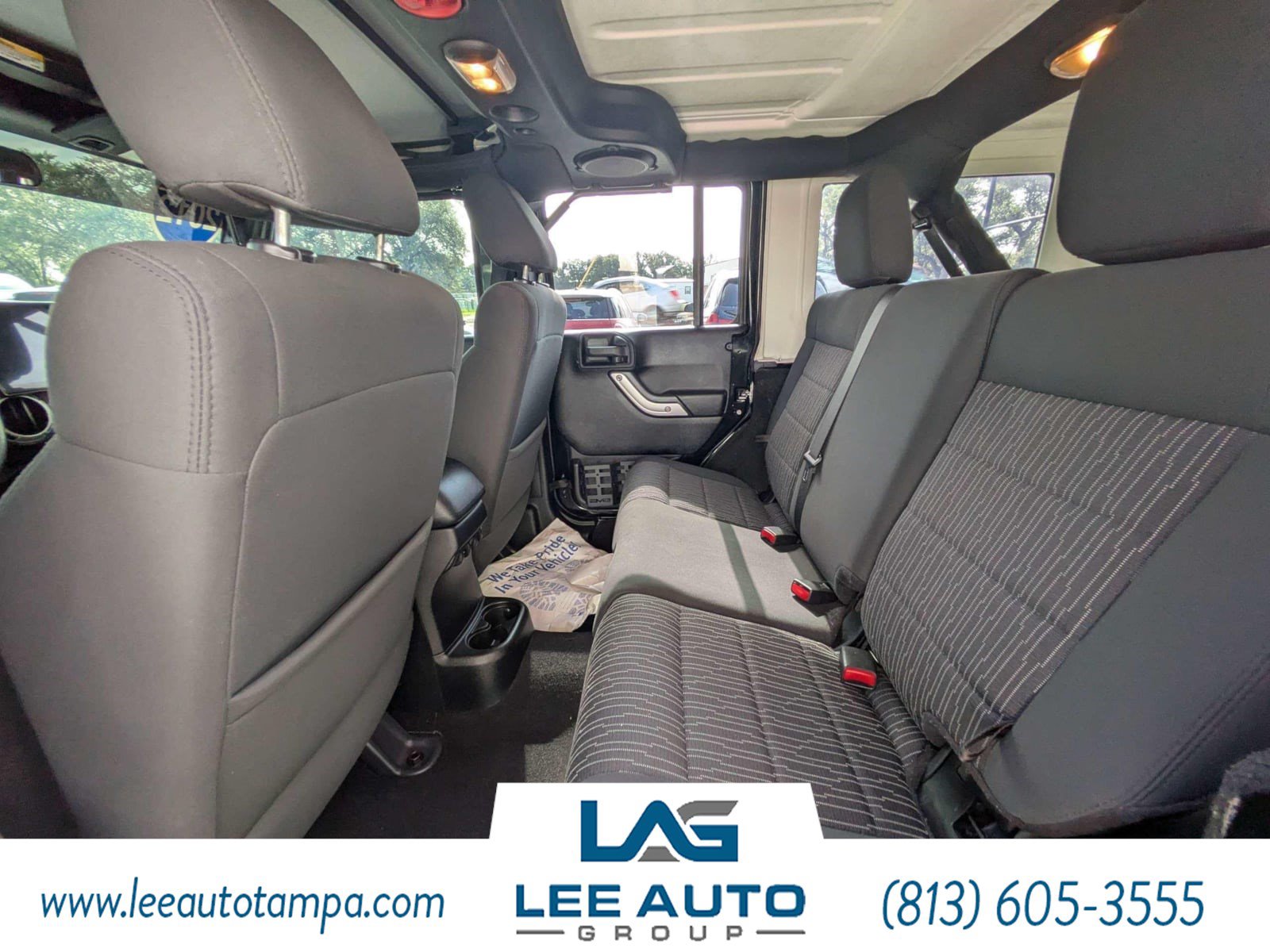 Used 2012 Jeep Wrangler Unlimited Sahara AWD/4WD image 13