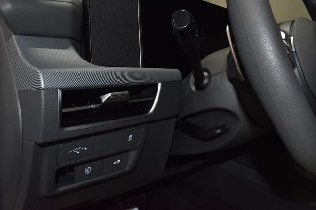 Used 2025 Hyundai Sonata SEL FWD image 34