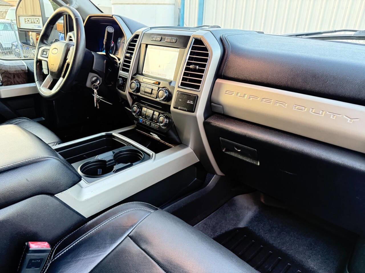 Used 2017 Ford F350 Lariat w/ Lariat Value Package image 24