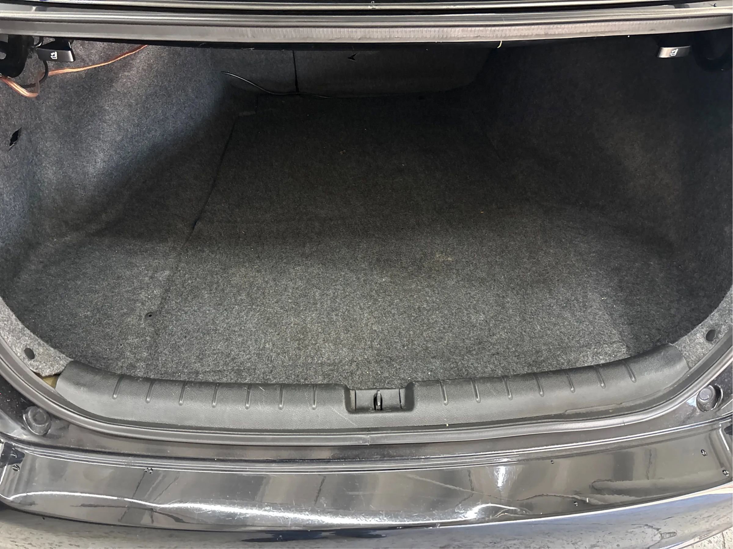 Used 2017 Honda Accord Sport image 16