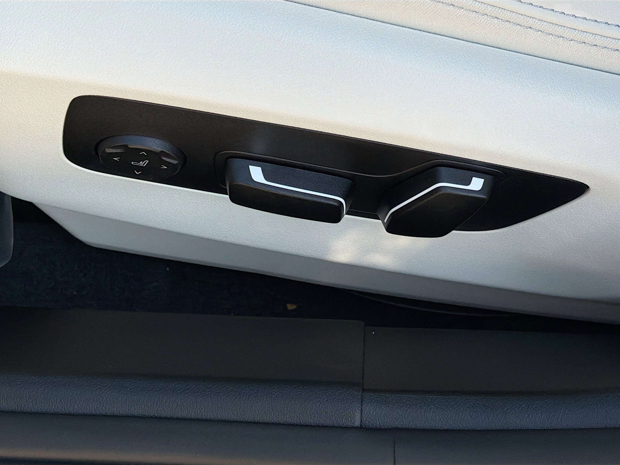 New 2026 BMW 530i w/ M Sport Package image 22