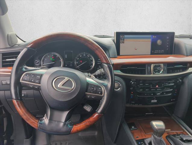 Used 2016 Lexus LX 570 4WD w/ Luxury Package image 20