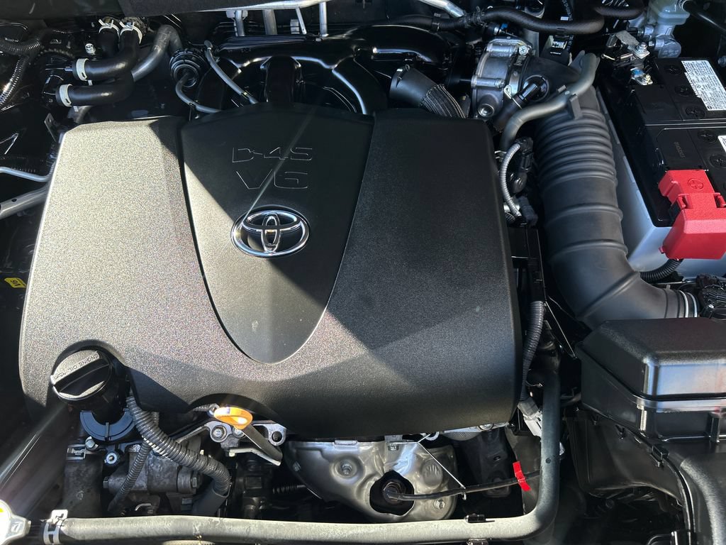 Used 2022 Toyota Highlander Platinum AWD/4WD image 23