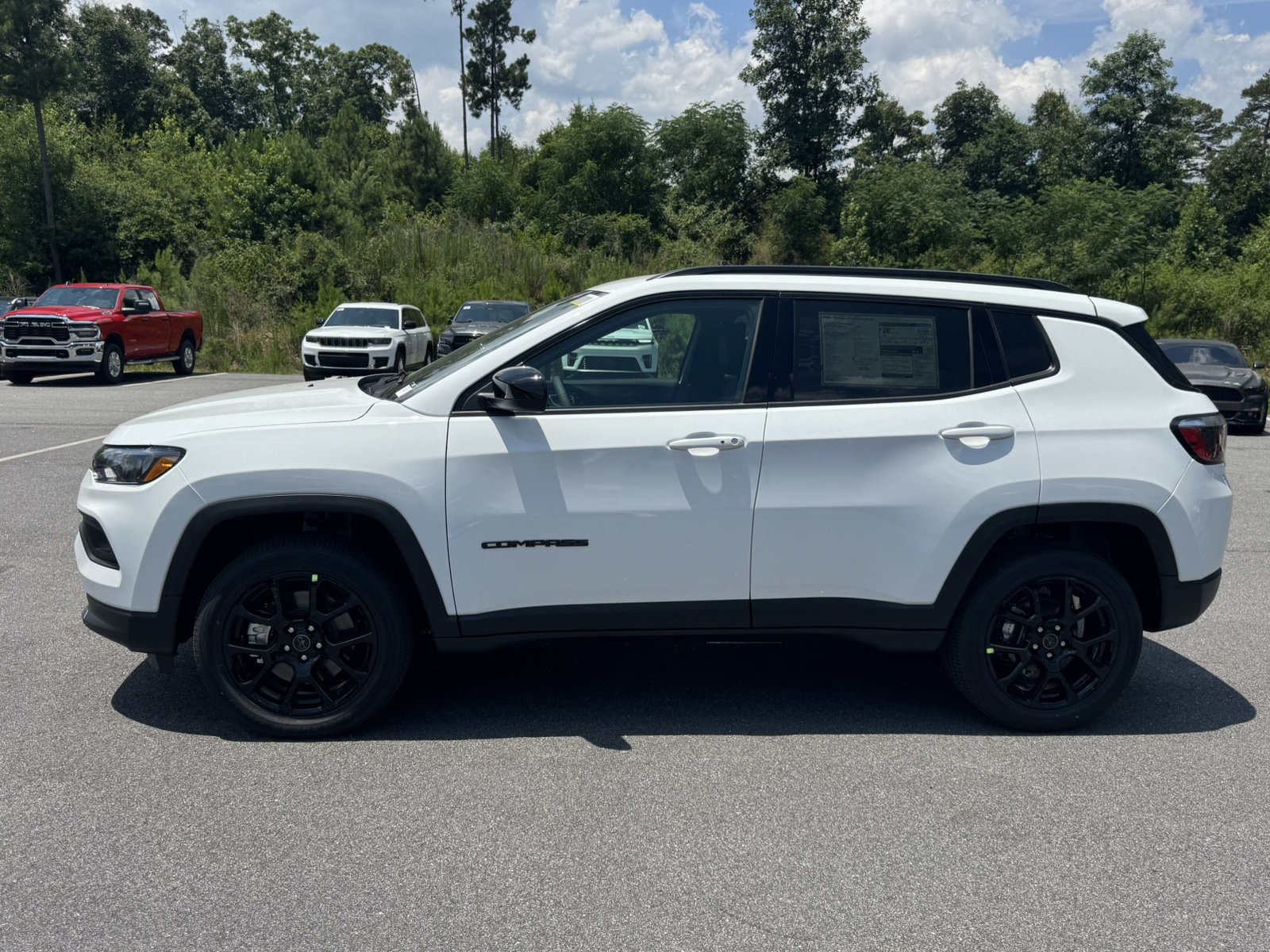 New 2026 Jeep Compass Latitude AWD/4WD image 8