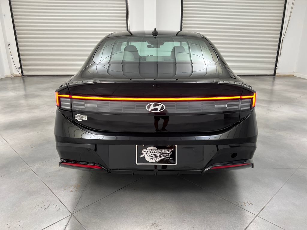 Used 2025 Hyundai Sonata SEL FWD image 8