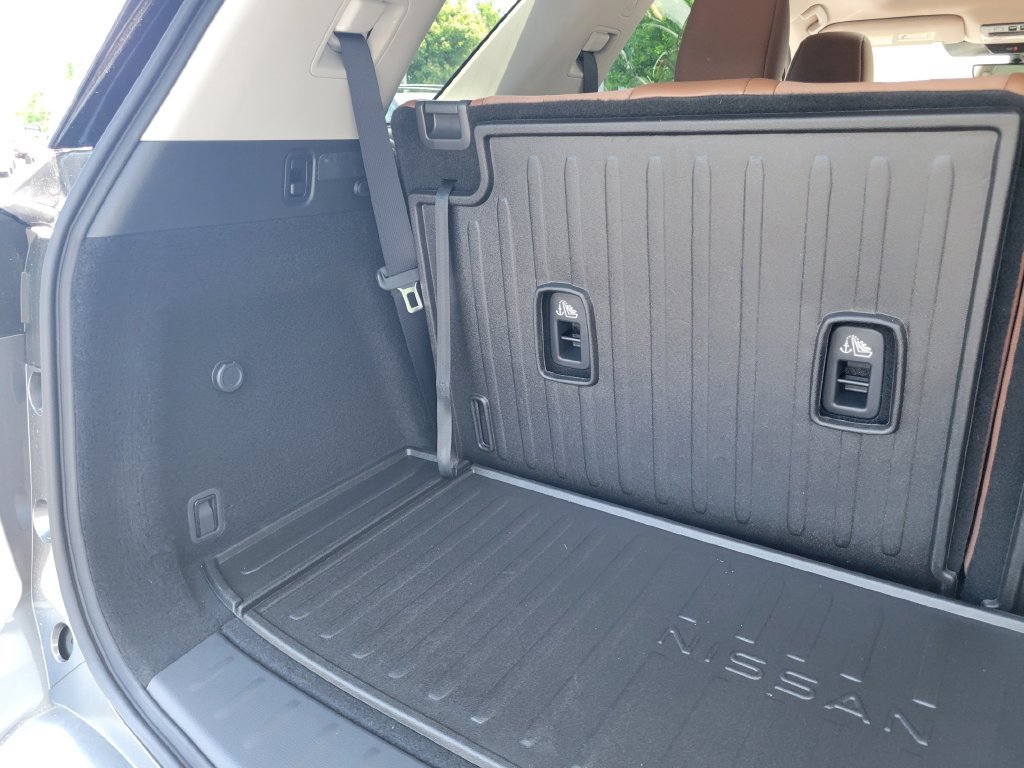 New 2026 Nissan Pathfinder Platinum AWD/4WD image 38