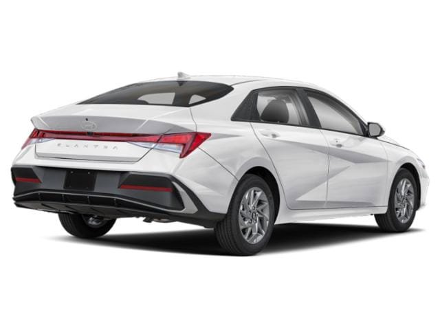 New 2026 Hyundai Elantra SEL Sport FWD image 3