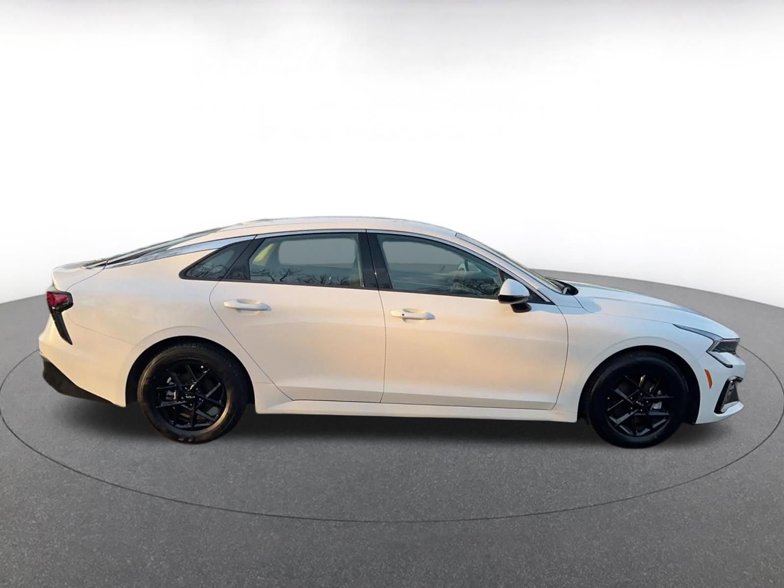 Used 2025 Kia K5 LXS image 16