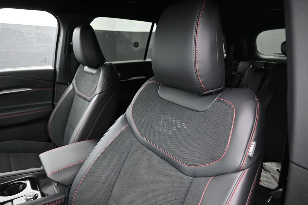 New 2026 Ford Explorer ST AWD/4WD image 18