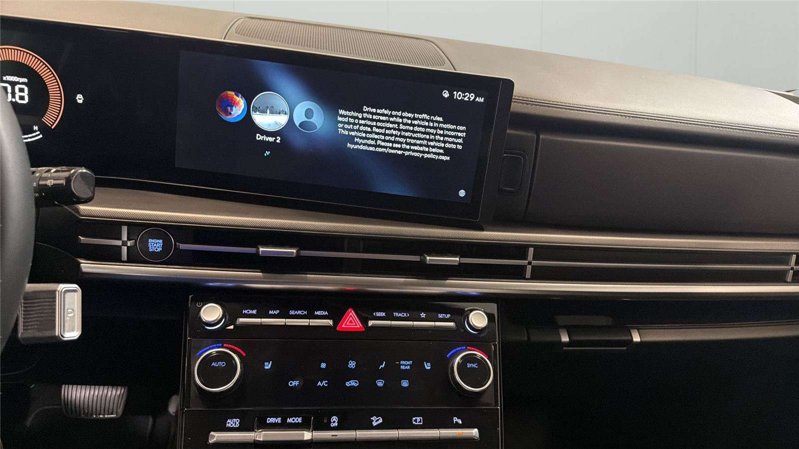 Certified 2025 Hyundai Santa Fe SEL FWD image 17