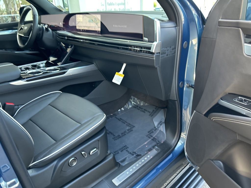 Used 2026 Cadillac Escalade Sport image 27