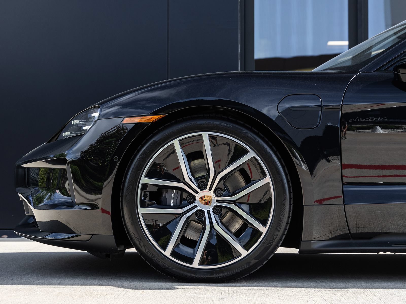 New 2026 Porsche Taycan AWD/4WD image 13