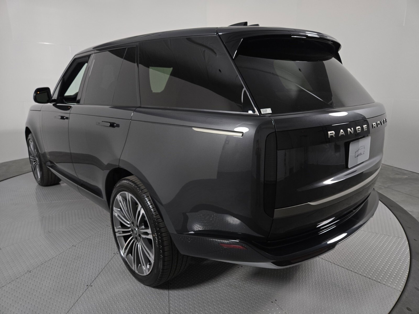 New 2025 Land Rover Range Rover SE image 15