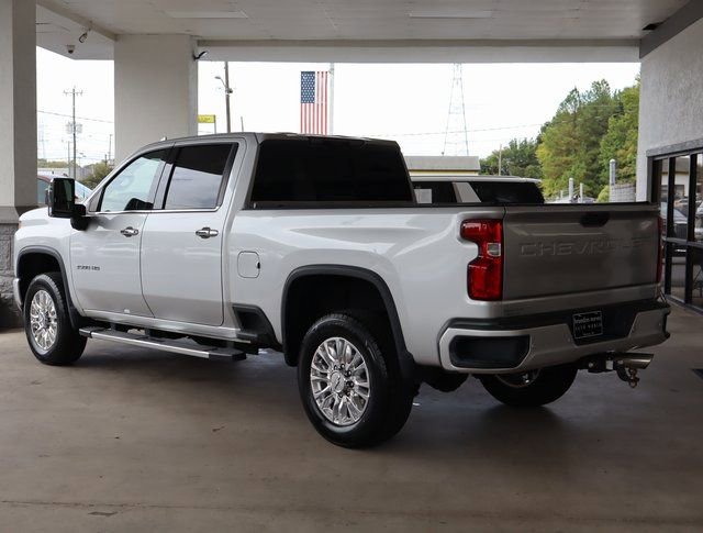 Used 2020 Chevrolet Silverado 3500 High Country w/ Technology Package AWD/4WD image 3