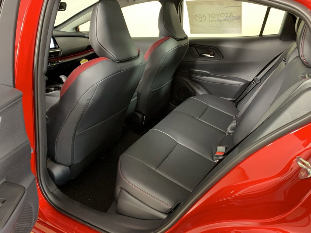 New 2026 Toyota Prius Plug-In Hybrid FWD image 32