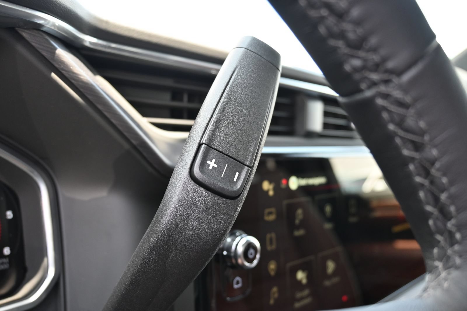 New 2026 GMC Sierra 3500 Denali Ultimate AWD/4WD image 14