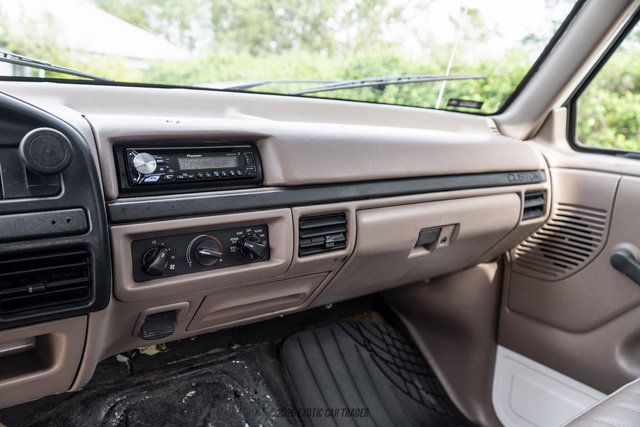 Used 1992 Ford Bronco Custom AWD/4WD image 33