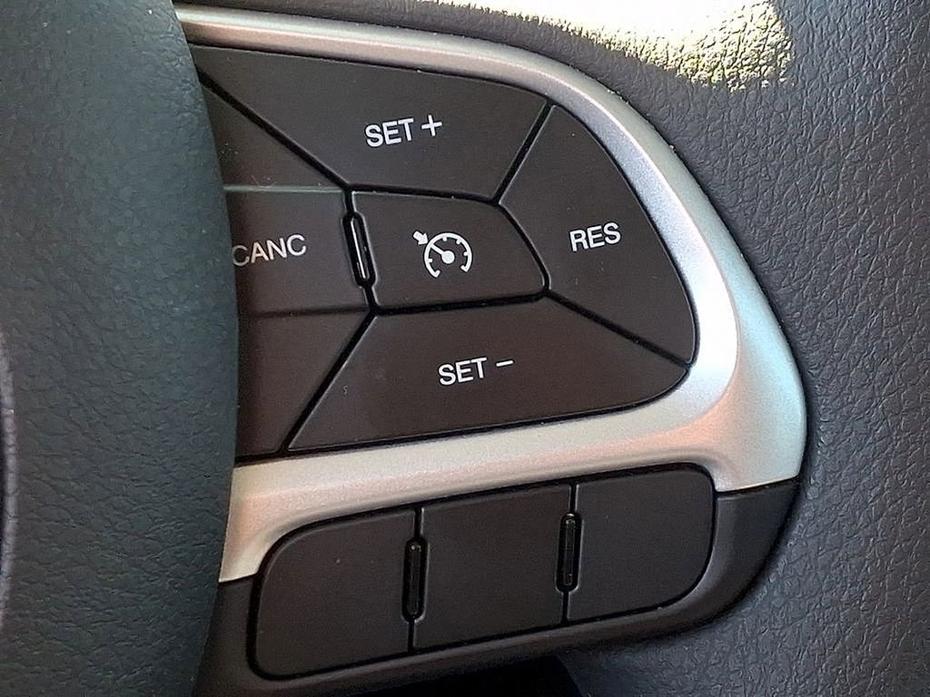 Used 2023 Jeep Renegade Latitude image 22