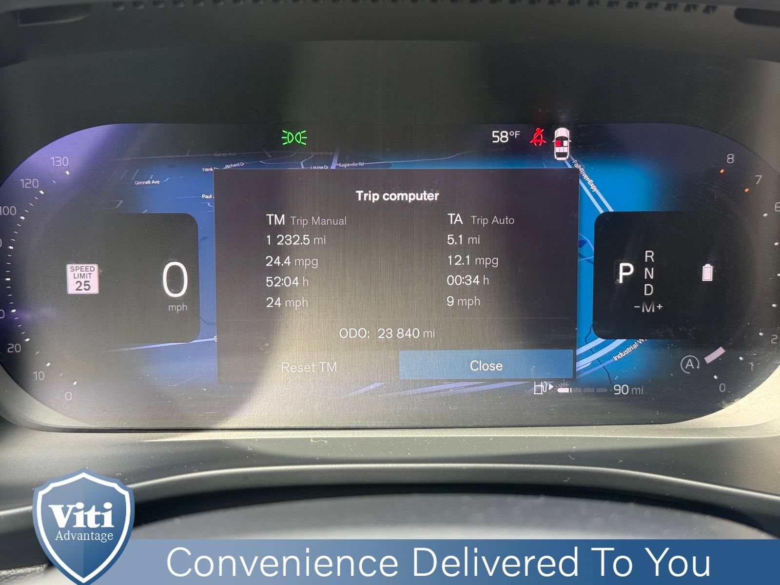 Certified 2024 Volvo XC40 B5 Plus w/ Protection Package Premier AWD/4WD image 33
