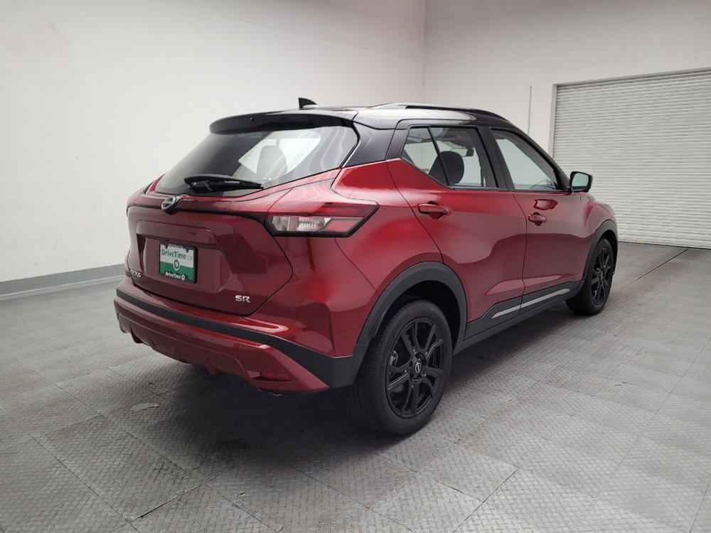 Used 2023 Nissan Kicks SR w/ Interior Electronics Package FWD image 9
