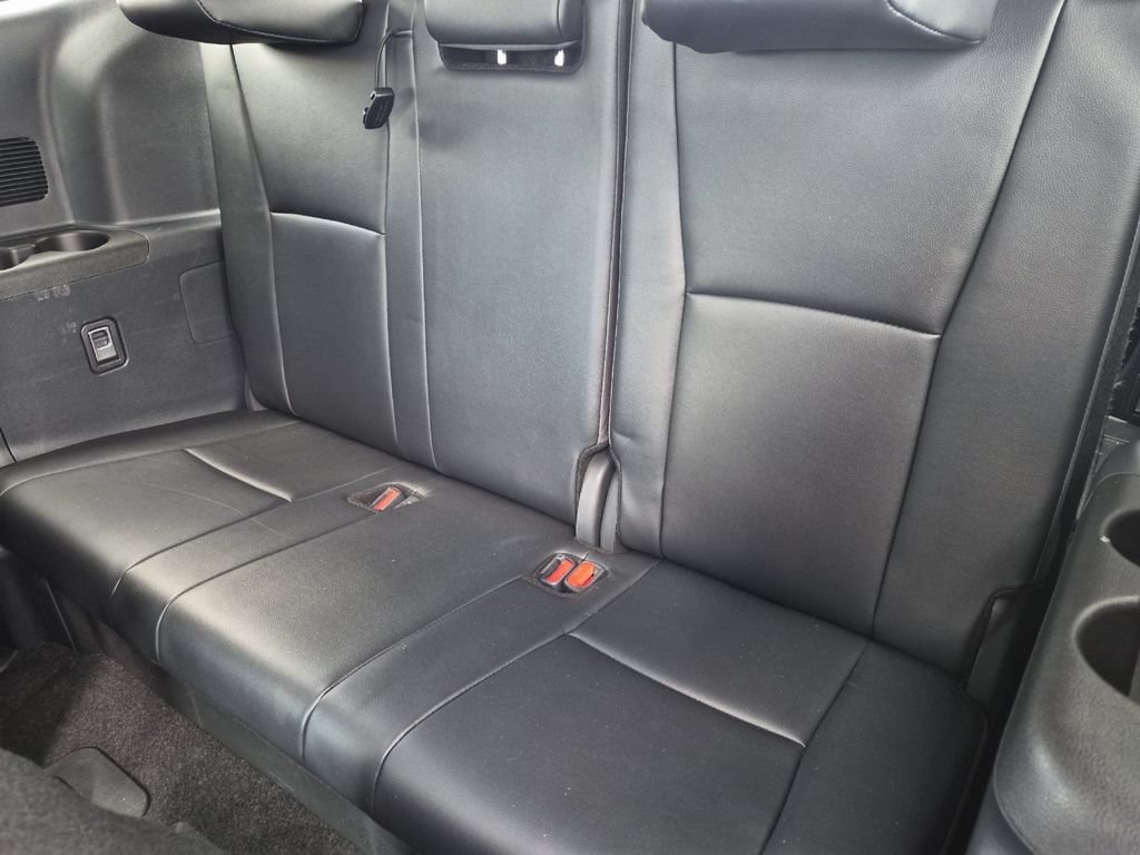 Used 2026 Toyota Highlander XLE AWD/4WD image 15