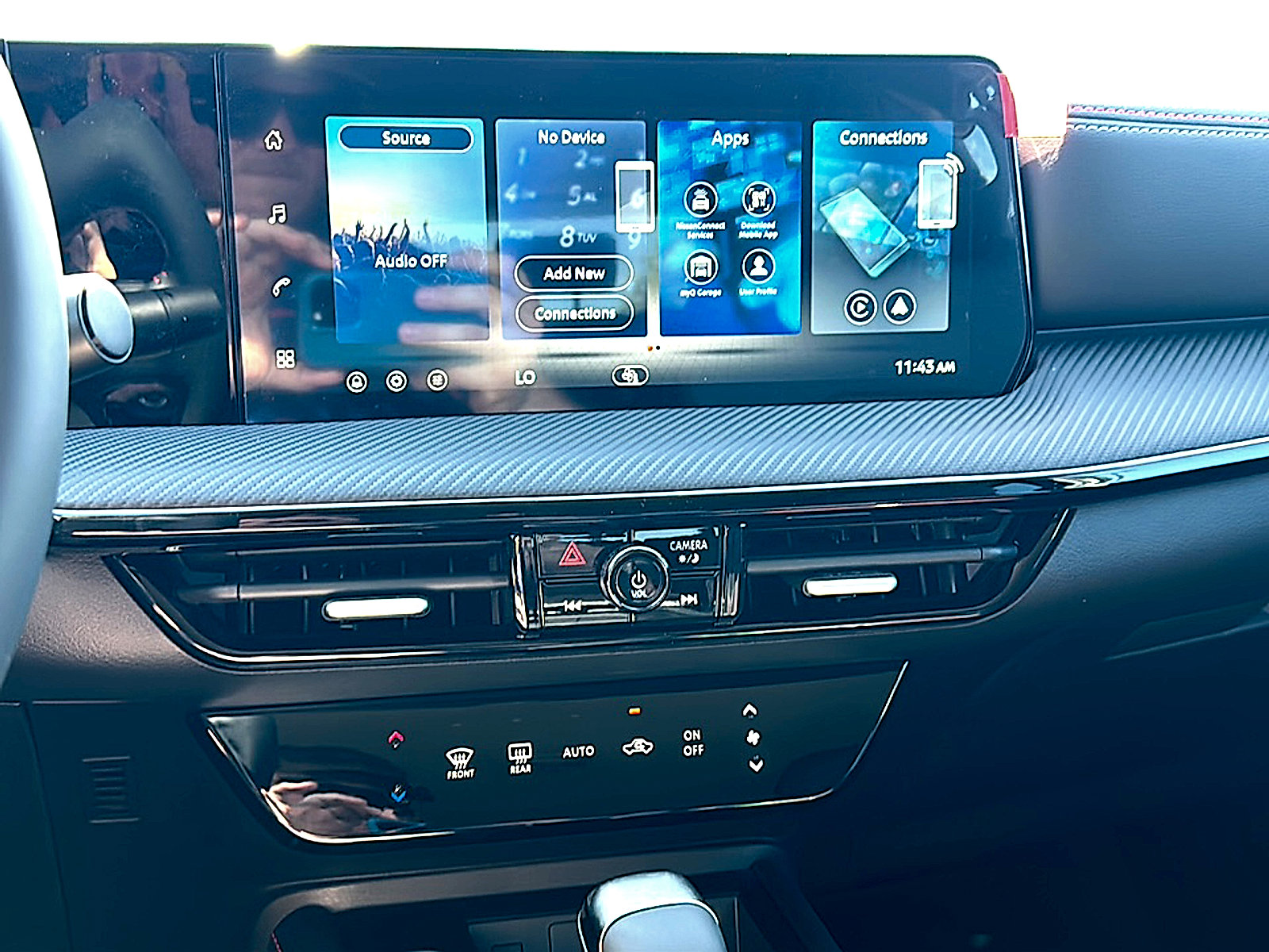 New 2026 Nissan Kicks SR image 21