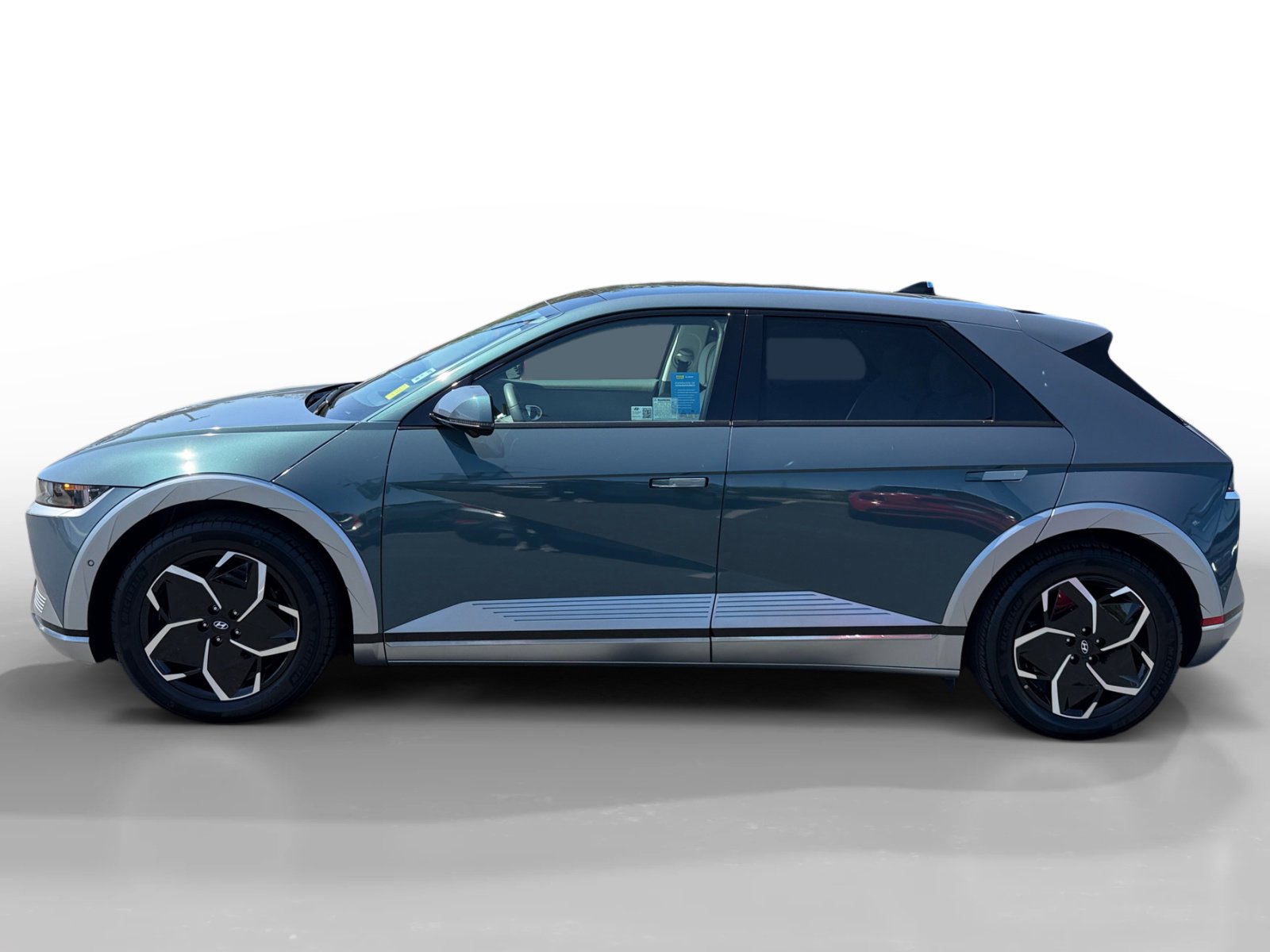 Certified 2024 Hyundai Ioniq 5 Limited RWD image 2