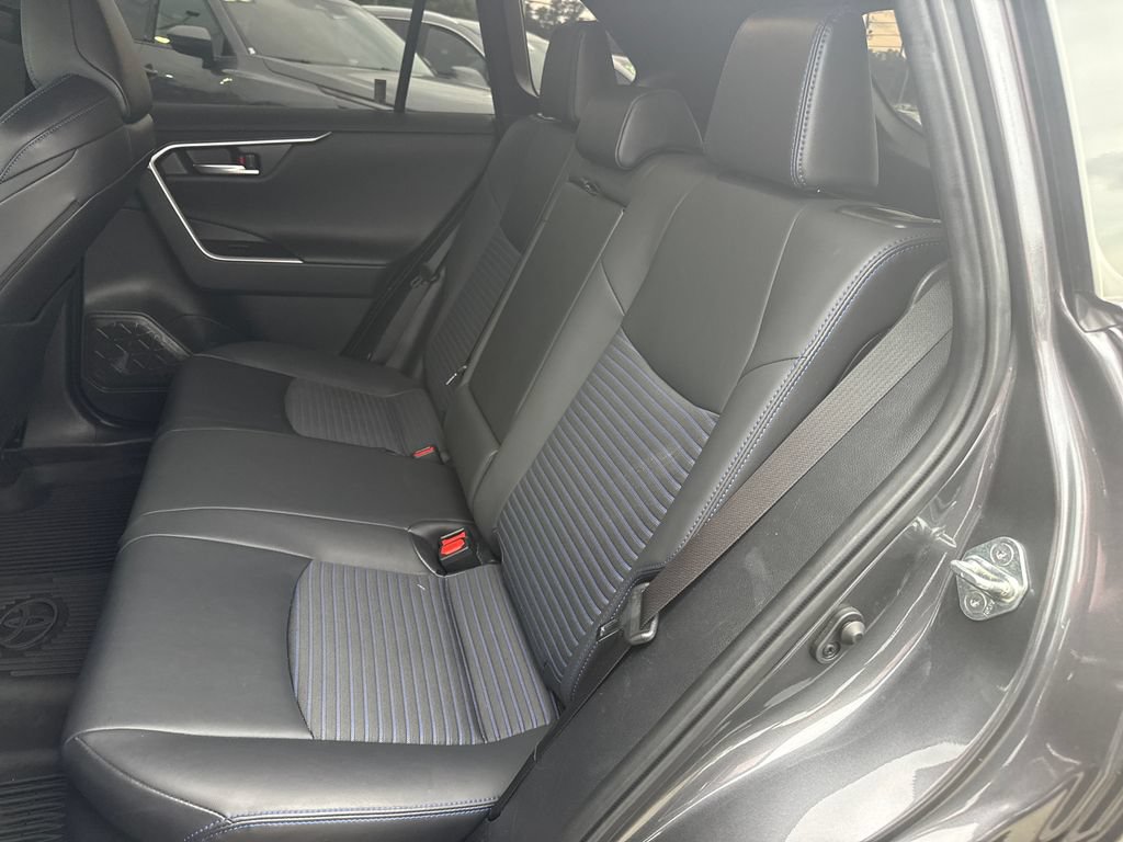 Used 2023 Toyota RAV4 XSE AWD/4WD image 14