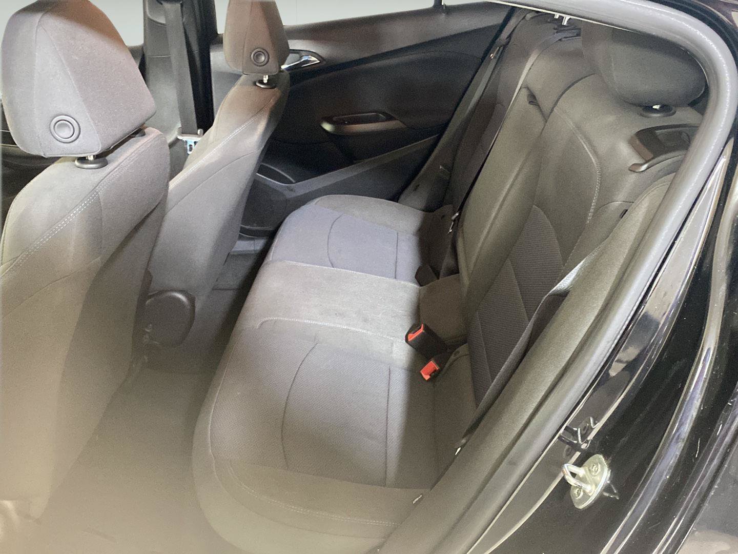 Used 2019 Chevrolet Cruze LT FWD image 17