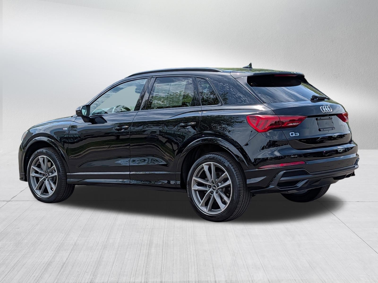 Used 2022 Audi Q3 2.0T Premium Plus AWD/4WD image 5