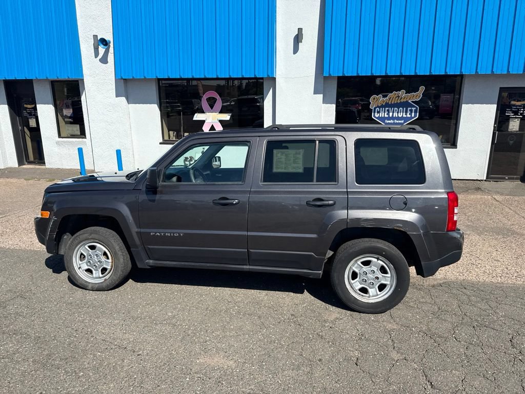 Used 2014 Jeep Patriot Sport w/ Power Value Group AWD/4WD image 17