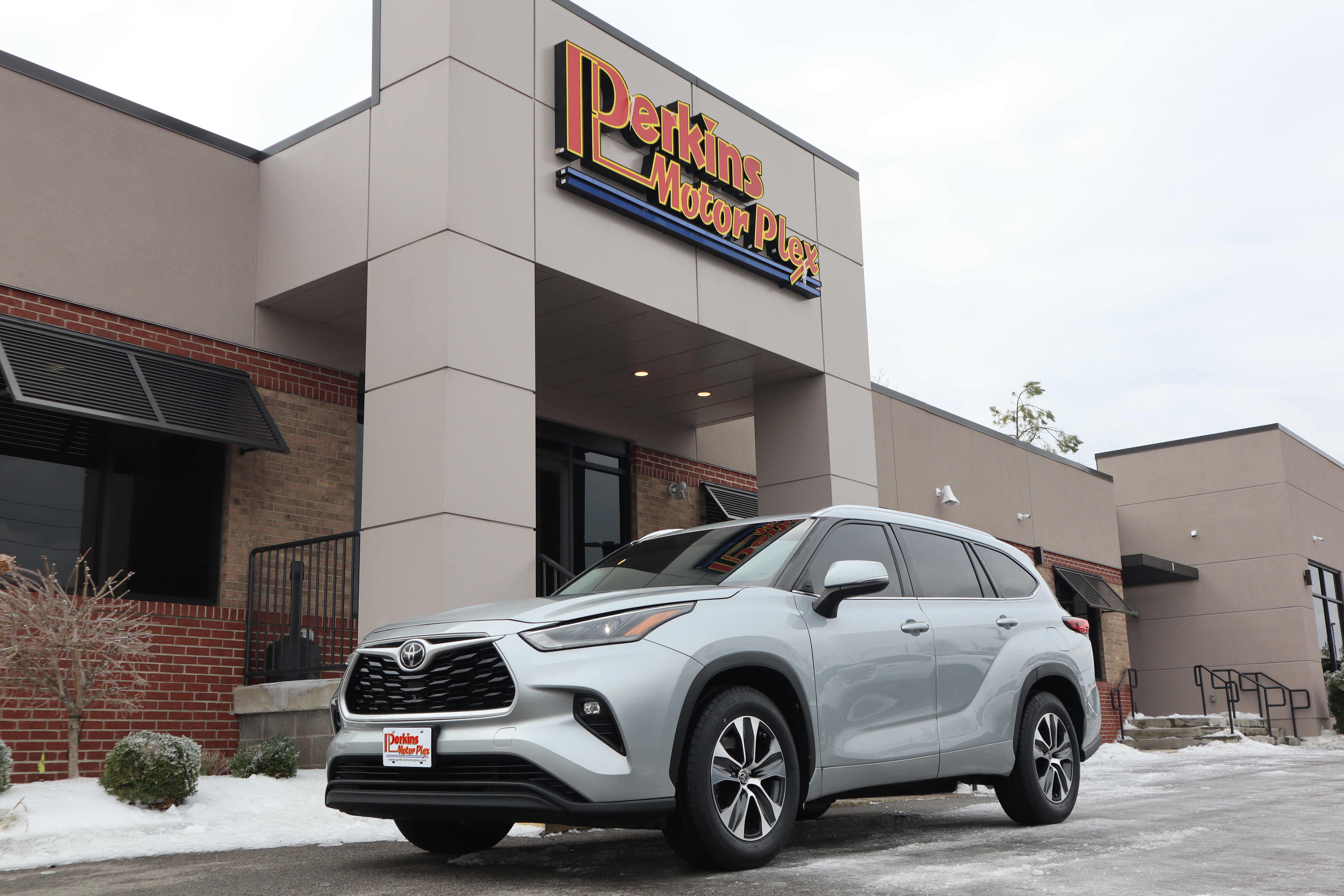 Used 2021 Toyota Highlander XLE image 36