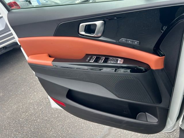 Certified 2024 Kia Carnival SX image 18