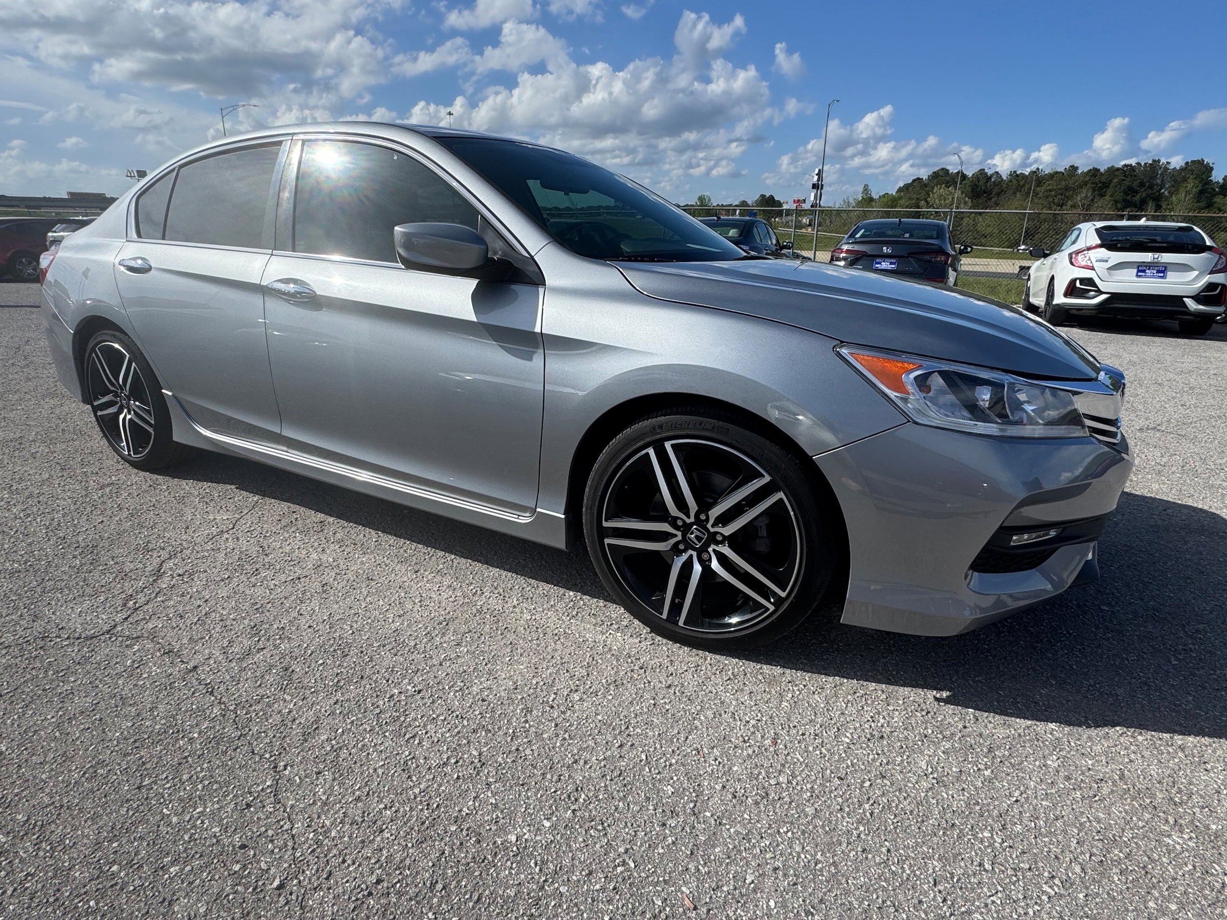 Used 2017 Honda Accord Sport Special Edition image 1